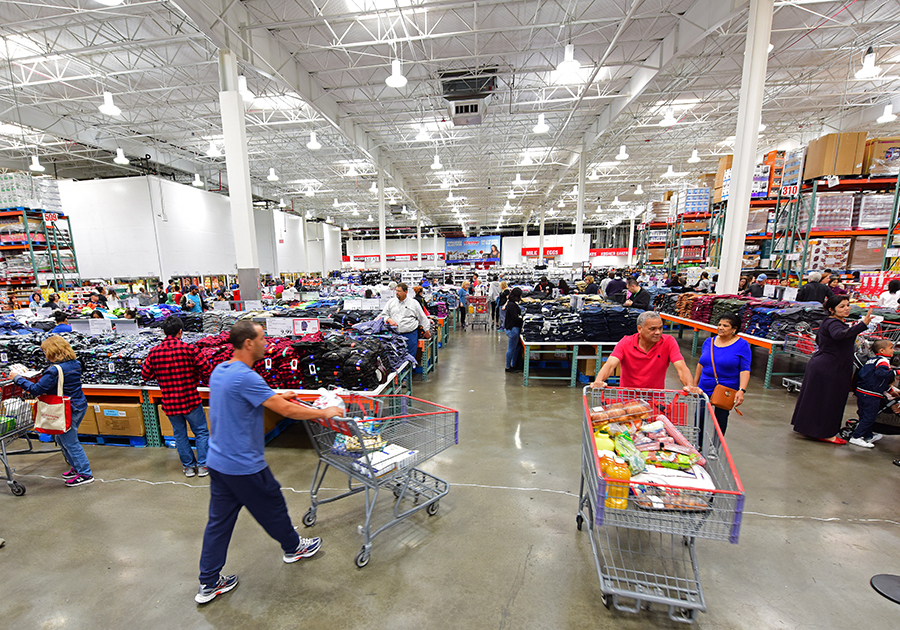 People in a grocery store